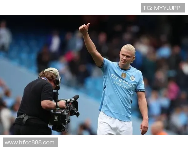 埃尔林哈兰德引领未来足球新风潮的崛起与影响分析